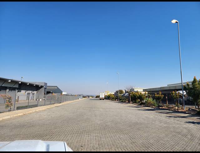 6,000M² VACANT LAND FOR SALE IN MAGNA VIA INDUSTRIAL